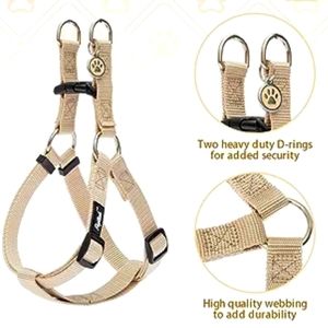 SMALL DOG HARNESS. SIZE SMALL NWT